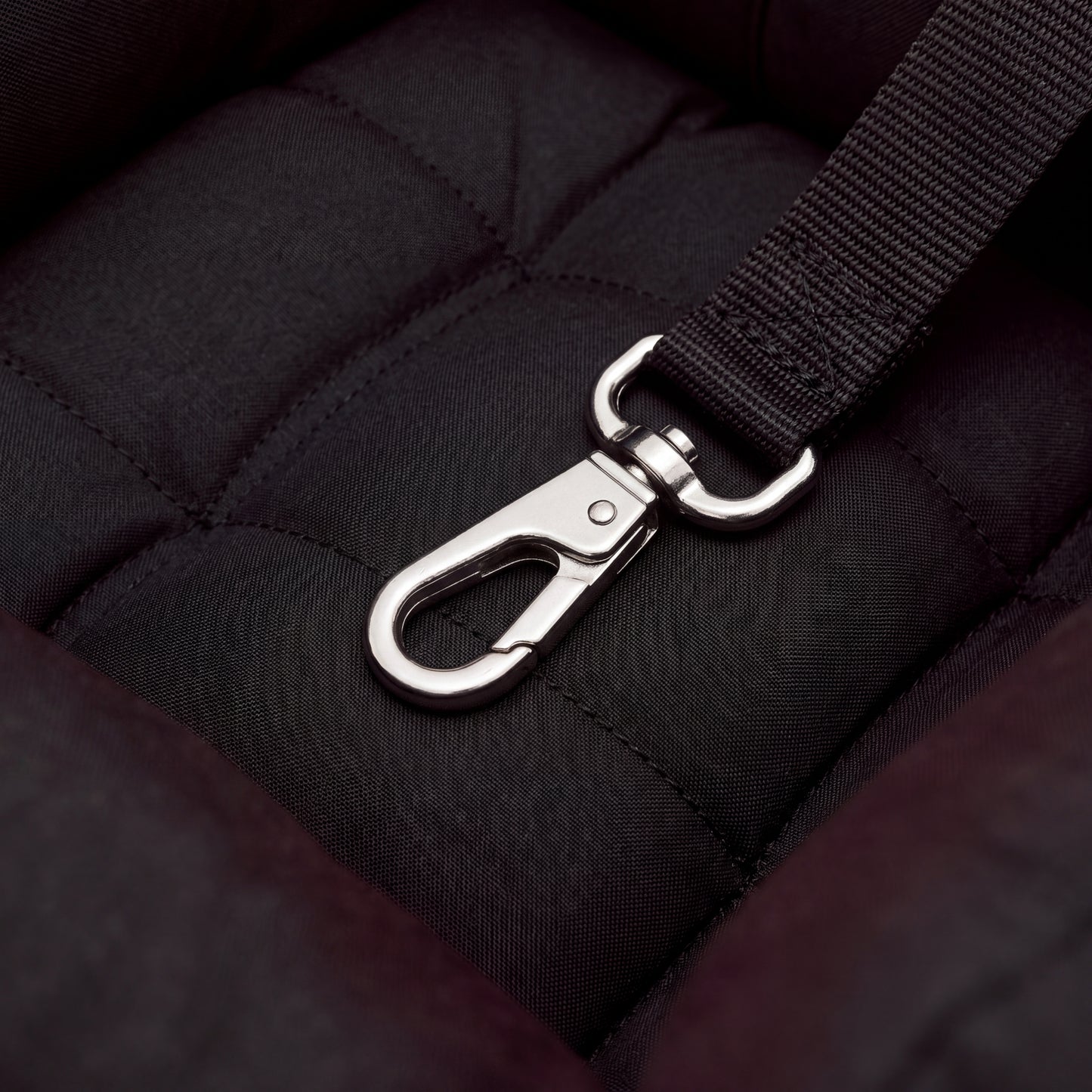 Secure Dog Car Seat – Travel Booster with Seat Belt, Washable & Anti-Anxiety Design